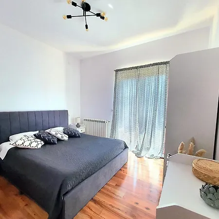 Apartment House Fran Barban